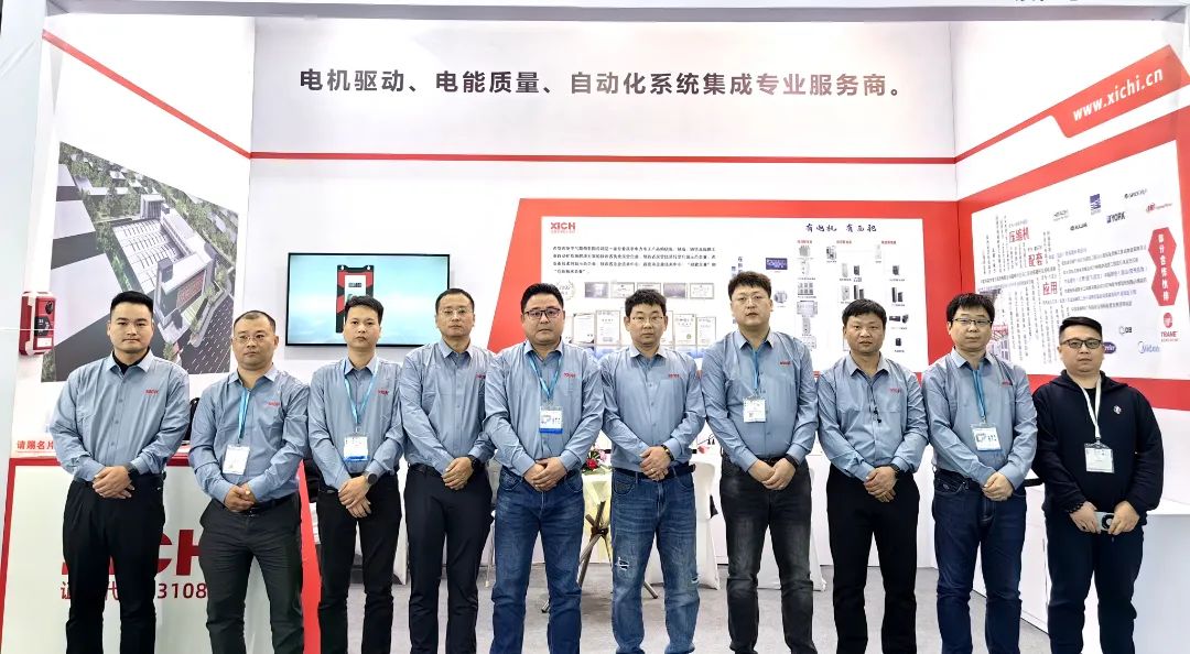 合影.jpg 合影.jpg