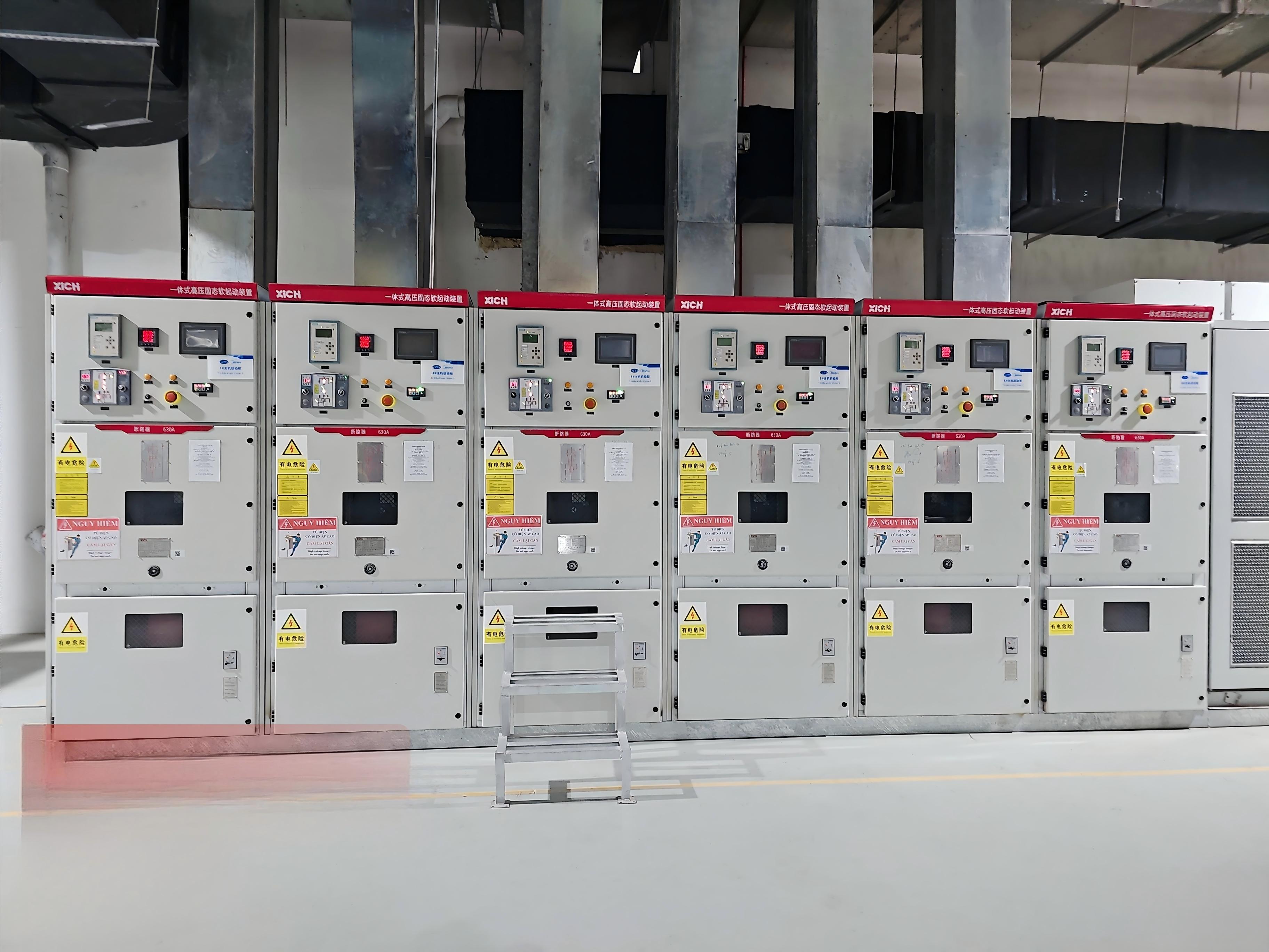 西馳高壓軟起動(dòng)器.jpg 西馳高壓軟起動(dòng)器.jpg