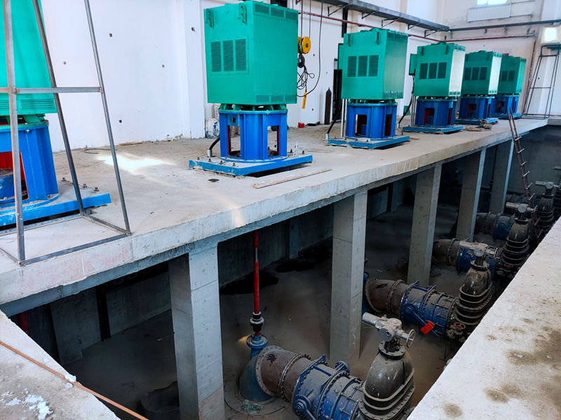 某排水泵站—高壓軟起動(dòng)裝置、高壓SVG(圖2)