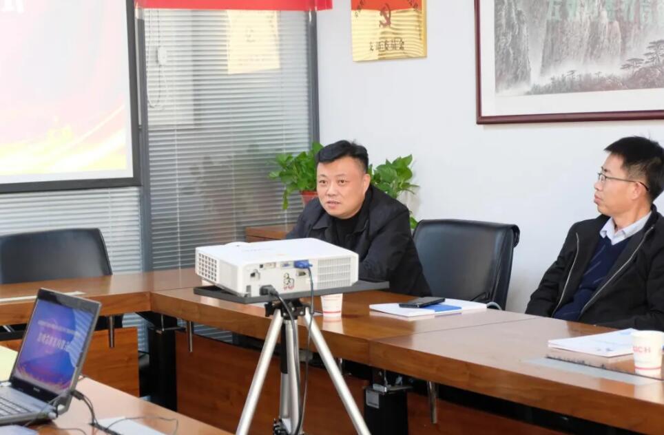 西馳電氣攜手老電工，戰(zhàn)略合作，共謀發(fā)展！(圖5)